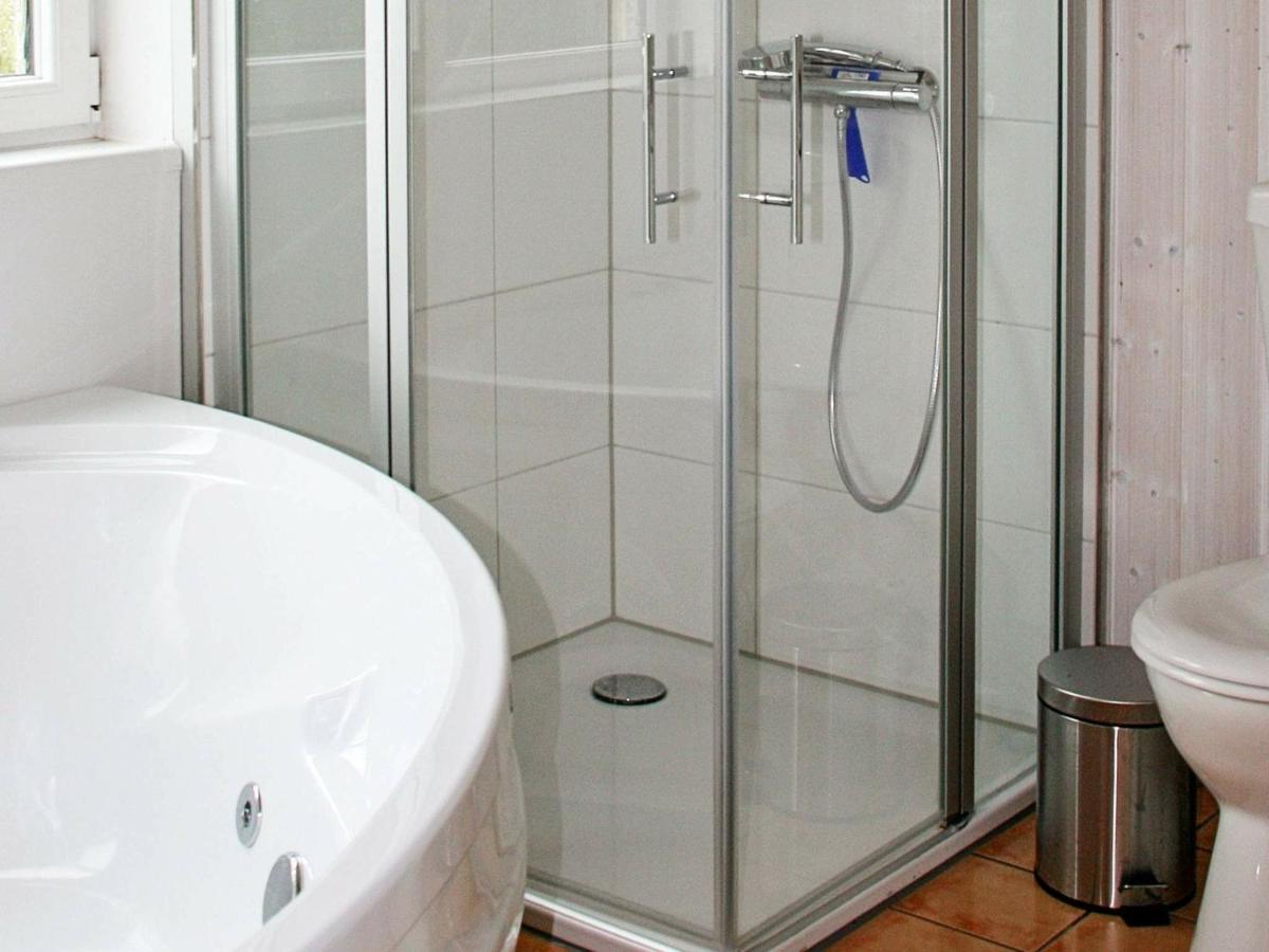 8 Person Holiday Home In Гельтинг Экстерьер фото